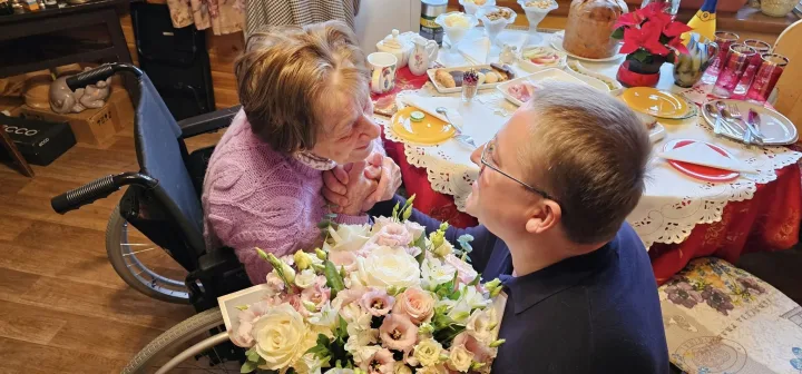 Šimtametei Staselei, nusistebėjusiai, kad Kurhauzas jau nestovi sudegęs, Palangos meras suorganizavo kelionę į jį visai jau kitokį – nuotrauka 1