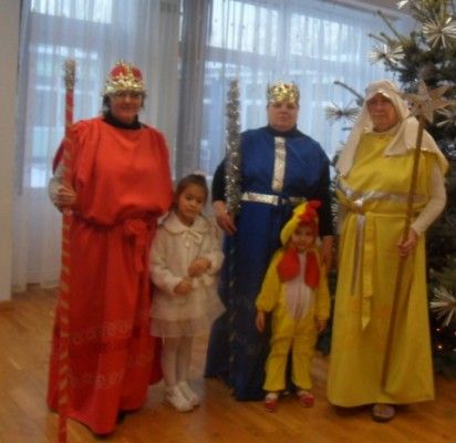 „Nykštukai“ bendravo su trimis karaliais, atsisveikino su eglute