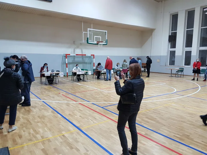 Dėl mandato antrajame rinkimų ture į Seimą Mėguvos rinkimų apygardoje varžysis konservatorius Mindaugas Skritulskas ir "valstietis" Romandas Žiubrys – nuotrauka 2