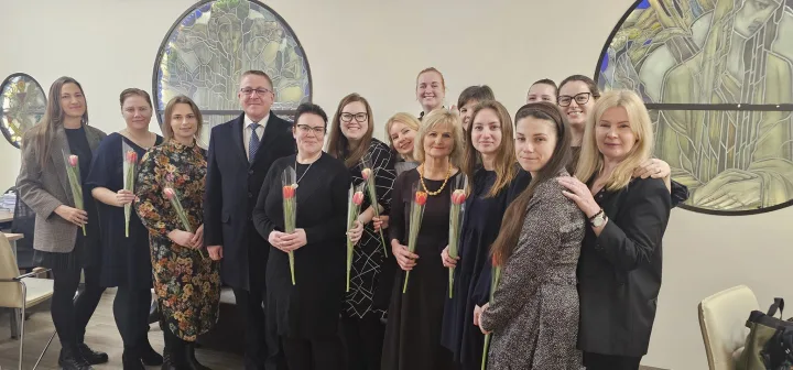 Kovo 8-ąją Savivaldybės meras Šarūnas Vaitkus ir vicemeras Rimantas Mikalkėnas sveikino moteris – nuotrauka 3