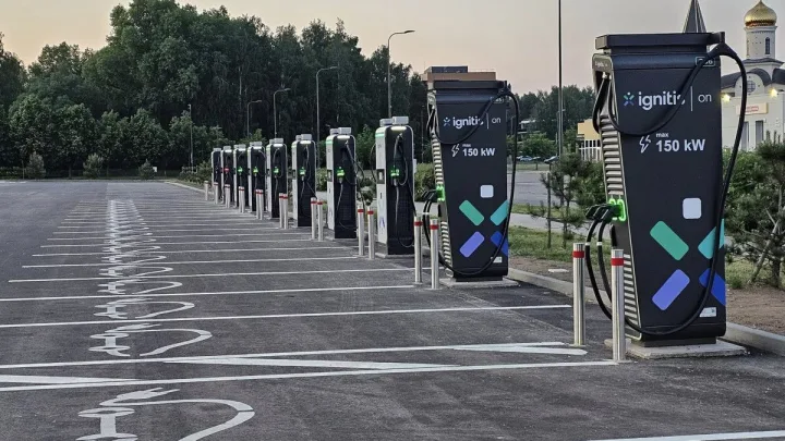 Šiandien Palangoje pradeda veikti elektromobilių įkrovimo parkas