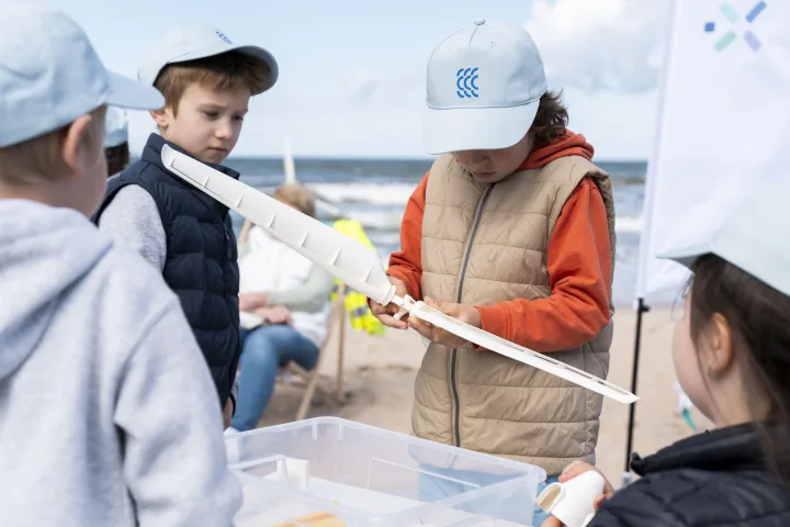 „Ignitis renewables“ pradeda edukaciją vaikams: su jūrinio vėjo elektrinėmis supažindina per žaidimą – nuotrauka 1