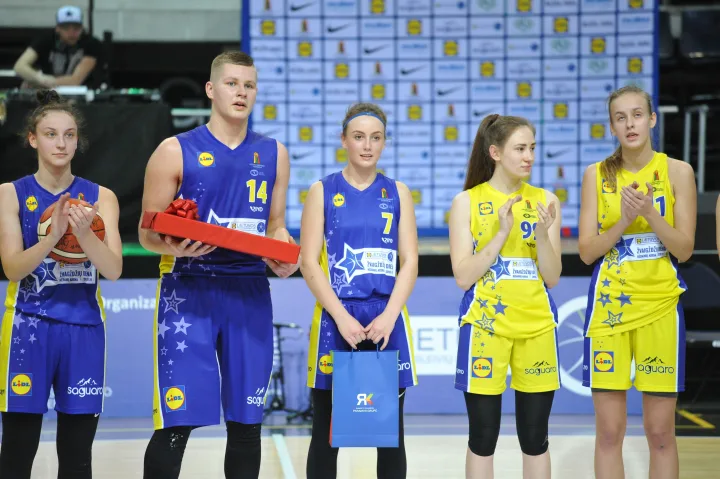 Palangiškiai dalyvavo  jaunųjų krepšininkų šventėje – nuotrauka 1