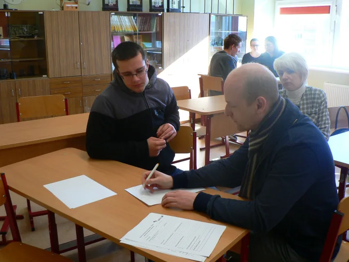 Konsultantas Olegas Čipickij kartu su dešimtoku Mindaugu Morkumi braižo karjeros planą.