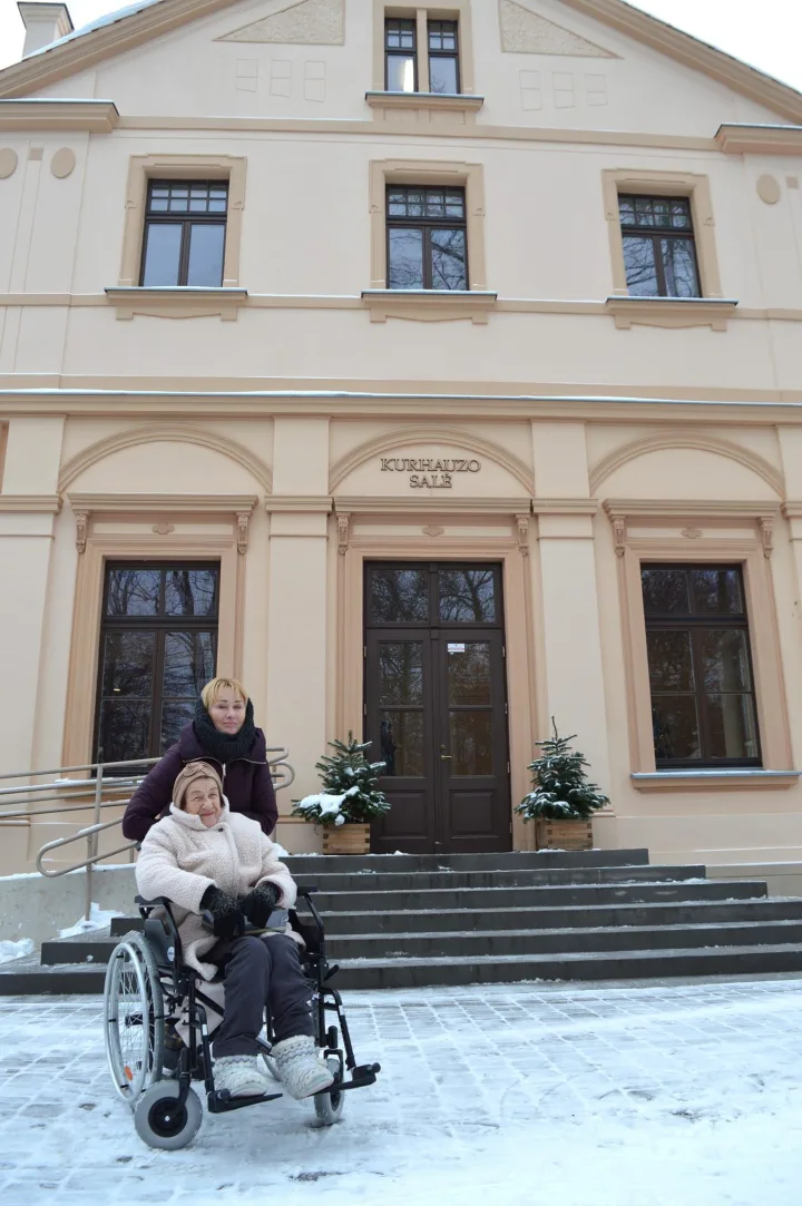 Šimtametei Staselei, nusistebėjusiai, kad Kurhauzas jau nestovi sudegęs, Palangos meras suorganizavo kelionę į jį visai jau kitokį – nuotrauka 2