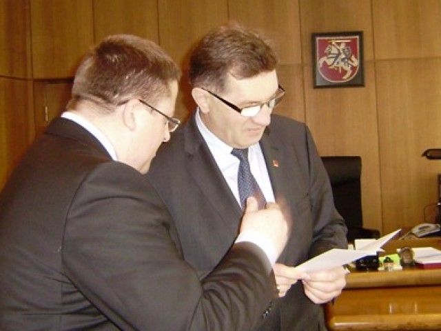 Premjeras A. Butkevičius: „Š. Vaitkus man pasirodė esąs meras, gerai suvokiantis miesto reikalus ir jų situaciją, tiek ekonominę, tiek socialinę”.