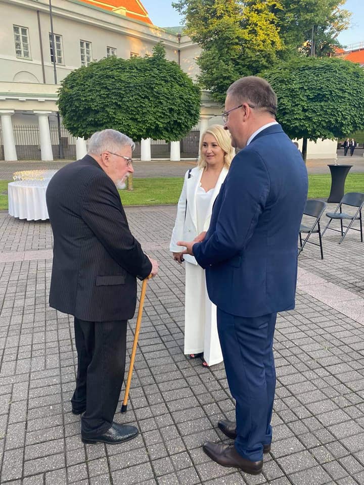 Valstybės dienos proga Palangos meras Šarūnas Vaitkus su žmona Vilma pakviesti į Prezidentūrą bendravo ir su Ukrainos Prezidentu (FOTO GALERIJA) – nuotrauka 1