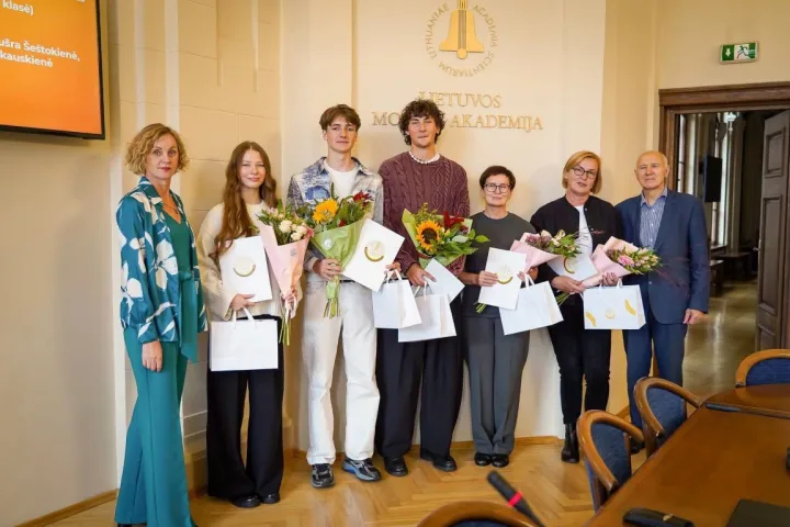 Palangos senosios gimnazijos mokiniai nacionaliniame konkurse pelnė pirmąją vietą