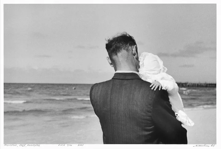 Kelią skinasi Algimanto Kunčiaus fotoalbumas „Prie jūros. Palanga 1965-2015“ (FOTO GALERIJA) – nuotrauka 4