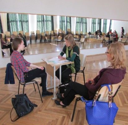 Senojoje gimnazijoje projekto „Ugdymas karjerai“ konsultacijų metu dalyvavo 41 gimnazistas.