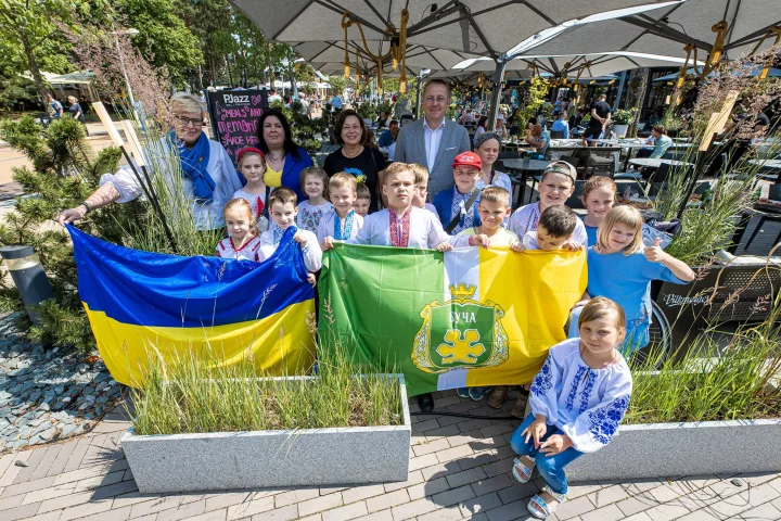 Neeilinė diena: Palanga kartu su Premjere Ingrida Šimonyte pasitiko vaikus iš kurorto miesto partnerio Ukrainoje – Bučos (NUOTRAUKŲ GALERIJA) – nuotrauka 9