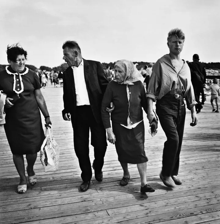 Odė buvimui prie jūros. A.Kunčiaus fotografijose – 50 atostogų Palangoje metų (FOTO GALERIJA) – nuotrauka 3