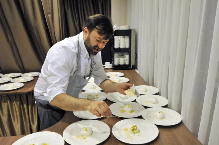 Restorane „Gradiali“ degustacinė vakarienė - su aukso dulkėmis ir sniego purslais – nuotrauka 1
