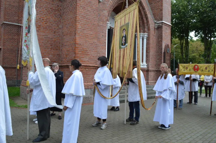 Parapijiečiai tradiciškai atsisveikino su vasara – nuotrauka 1