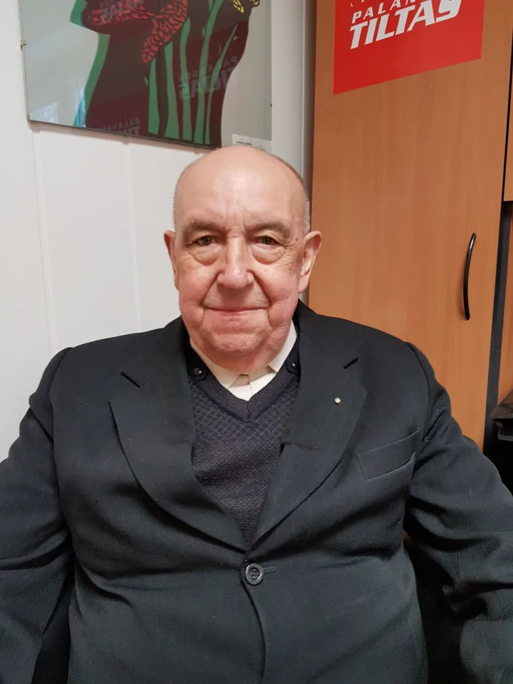 Jonas Juchnevičius: „Gydytoja Jūratė Mikutienė – puiki specialistė, pas ją lankausi jau daug metų. Per pastaruosius du metus,  jai esant centro direktore, poliklinika tapo labai patogi visiems – į ją buvo, kaip sako palangiškiai, po vienu stogu sukeltos į
