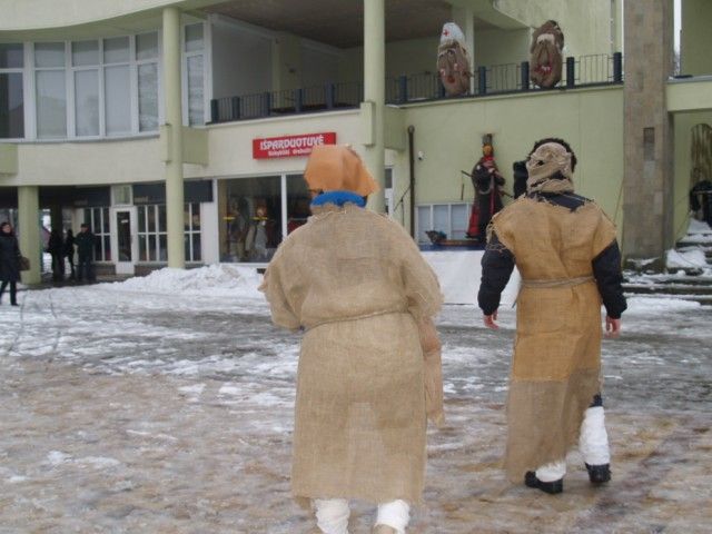 Palangiškiai varė žiemą, degino Morę – nuotrauka 1