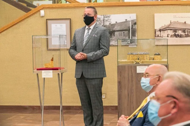 Seime nuotaikingai paminėtas Palangos grąžinimo Lietuvai 100-metis: unikali krašto istorija pristatyta sodria žemaičių tarme!(FOTO GALERIJA) – nuotrauka 4