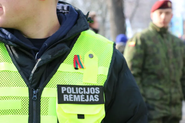 Užtikrinti saugumą ir viešąją tvarką Palangoje pareigūnams padeda policijos rėmėjai iš visos Lietuvos