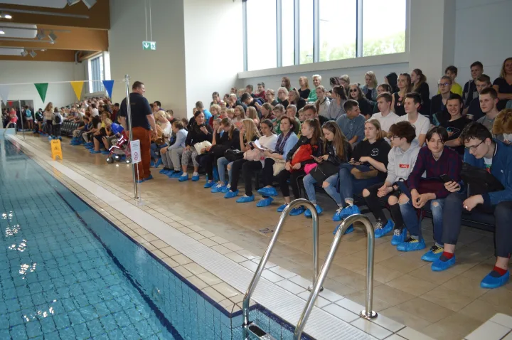 Palangos baseine – kurorto moksleivių susitikimas su Lietuvos olimpiečiais D. Rapšiu, A. Šidlausku bei D. Margevičiumi – nuotrauka 1