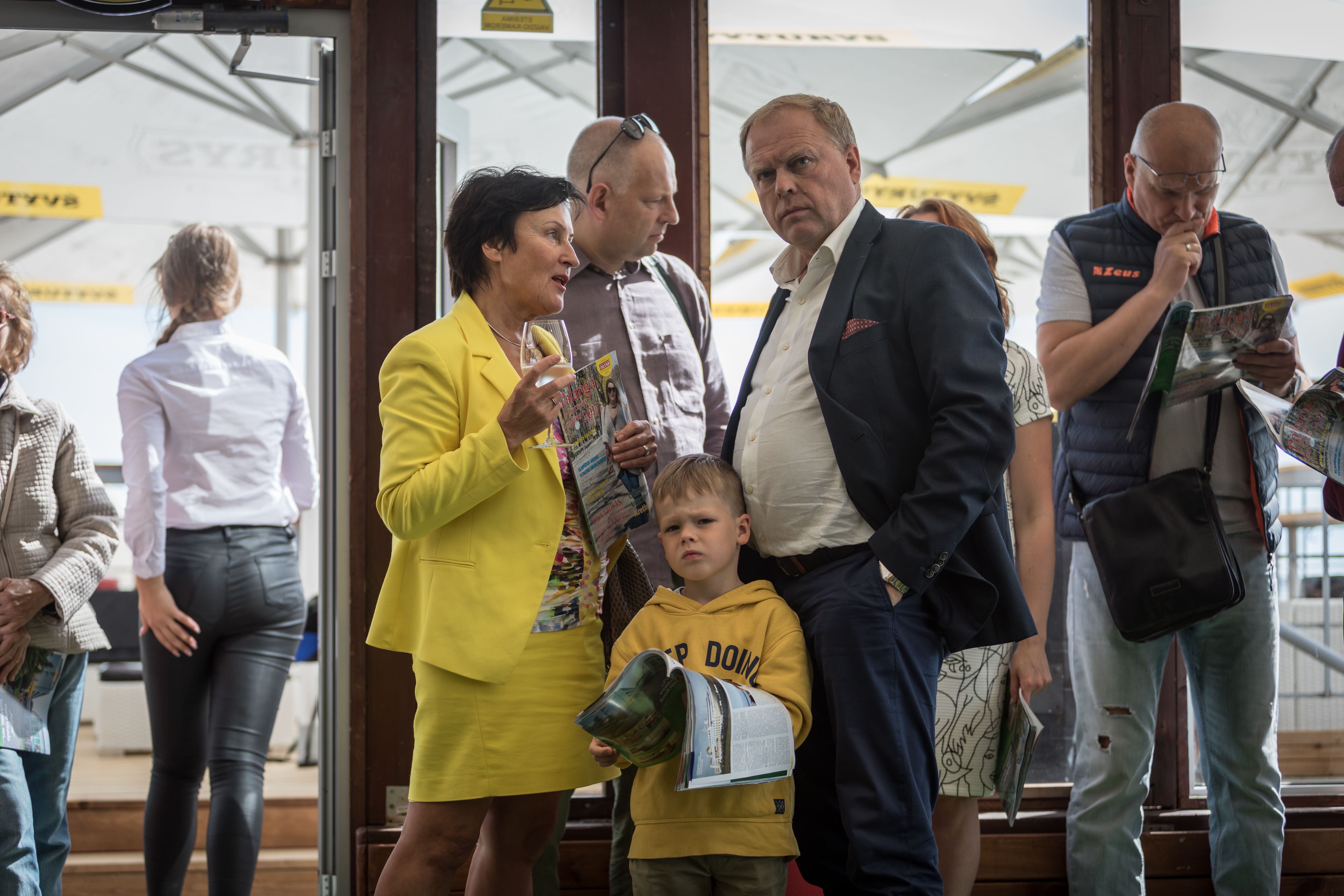 Dėmesiu pamalonino puikiai nusiteikęs sveikatos centro „Energetikas“ valdybos pirmininkas Gintautas Matulevičius su žmona.
