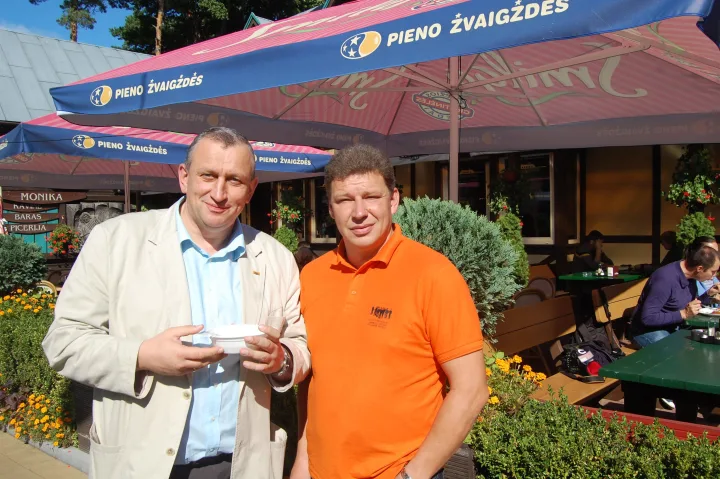 R. Garolis: „Liberalai bus tol silpni, kol pešis dėl personų partijos skyriaus viršuje”. (Nuotr. iš kairės: Eimutis Židanavičius ir Tomas Žulkus)