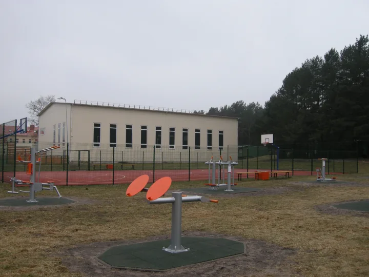 Šventosios mokyklos sporto aikštyne užvirs rekonstrukcijos darbai – nuotrauka 4