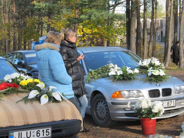...į amžiną poilsio vietą.