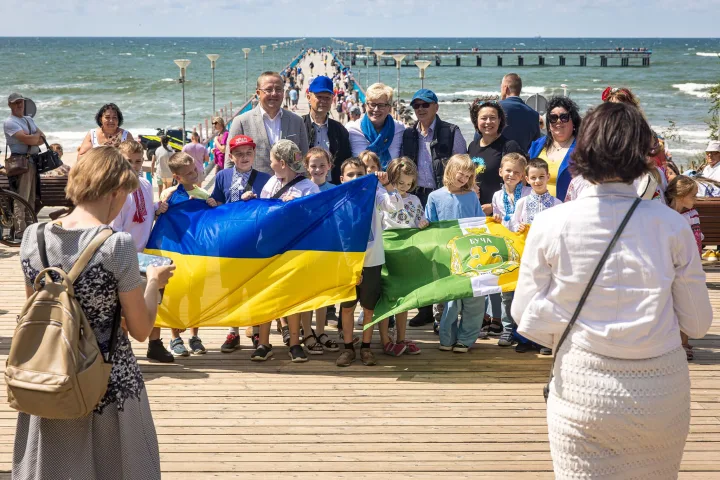 Neeilinė diena: Palanga kartu su Premjere Ingrida Šimonyte pasitiko vaikus iš kurorto miesto partnerio Ukrainoje – Bučos (NUOTRAUKŲ GALERIJA) – nuotrauka 3