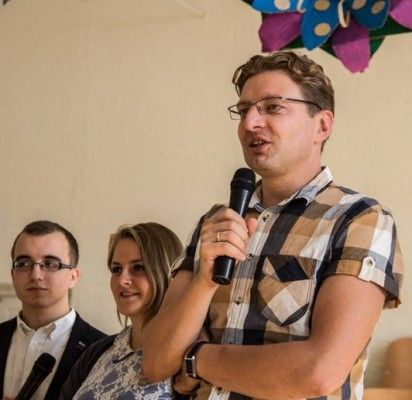 Jaunųjų žurnalistų festivalio „Dramblys“ dalyvius sveikino D. Radzevičius. A. Mėžečio nuotr.