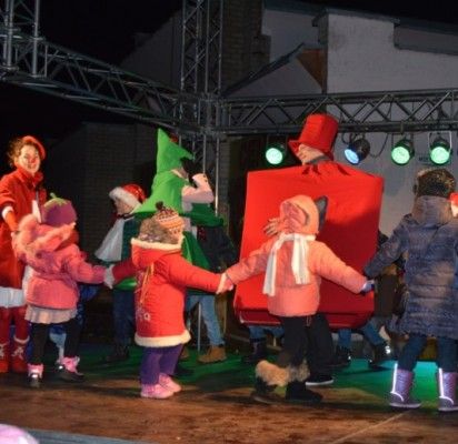 Šventojoje sužibo Kalėdų eglutė