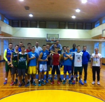 ,,Palangos“ krepšininkai svečiavosi Senojoje gimnazijoje