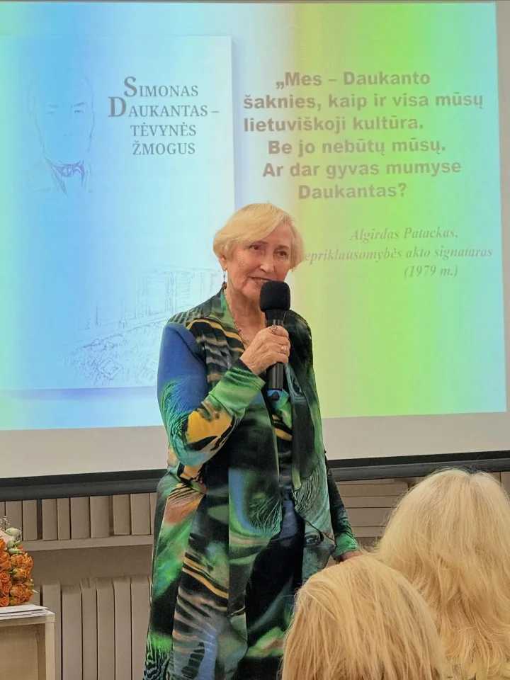 Anelė Emilija Mažeivaitė: „Dėkingumas man – viena pagrindinių laimės priežasčių, o pats gyvenimas – begalinė dovana, lobis ir stebuklas“ – nuotrauka 1