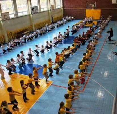 Masinė jaunimo mankšta „Augsiu aktyvus 2011“ pripažinta Lietuvos rekordu