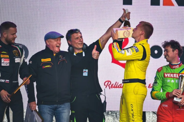 1006 km lenktynių kvalifikacijoje greičiausias – „Lamborghini“ vairavęs Konstantinas Calko