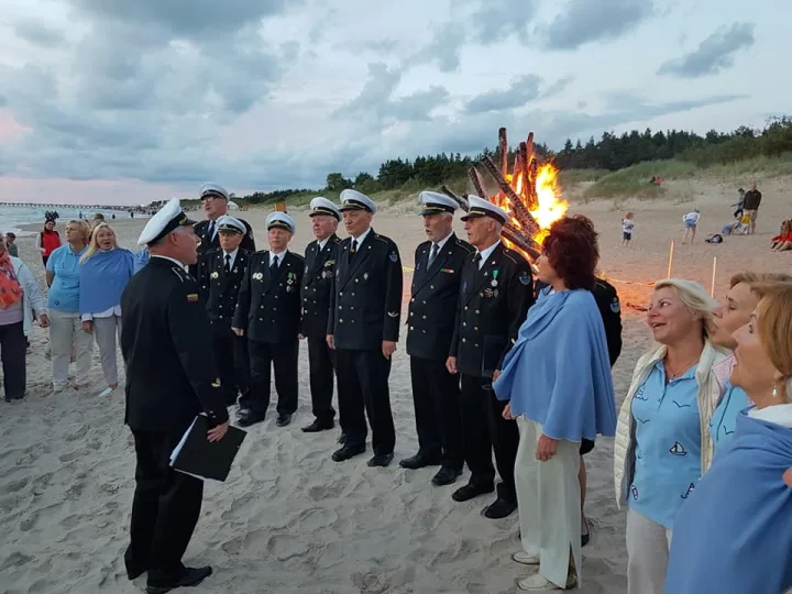 Baltijos jūros pakrantę nušvietė šimtmečio laužai – nuotrauka 2