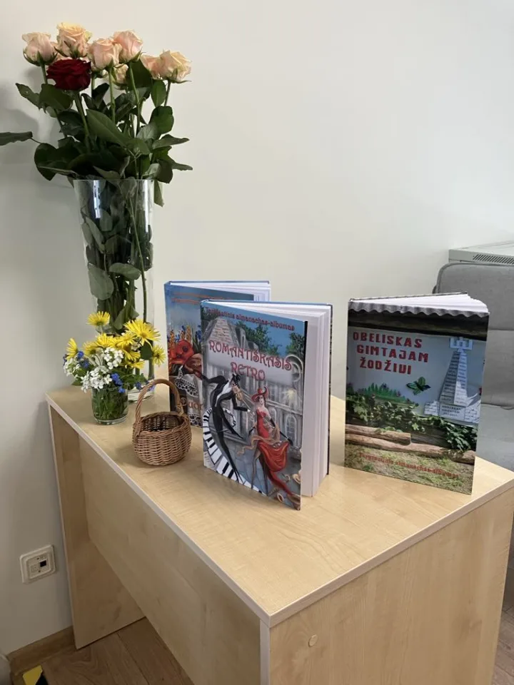 Pristatyti trys tarptautiniai almanachai, kuriuose galima rasti ir palangiškių poetų kūrinių.