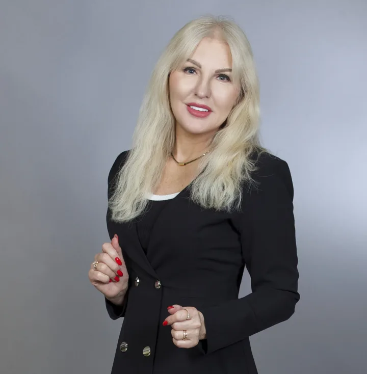 Viena iš Palangos NT steigėjų ir žinoma brokerė Regina Lingė