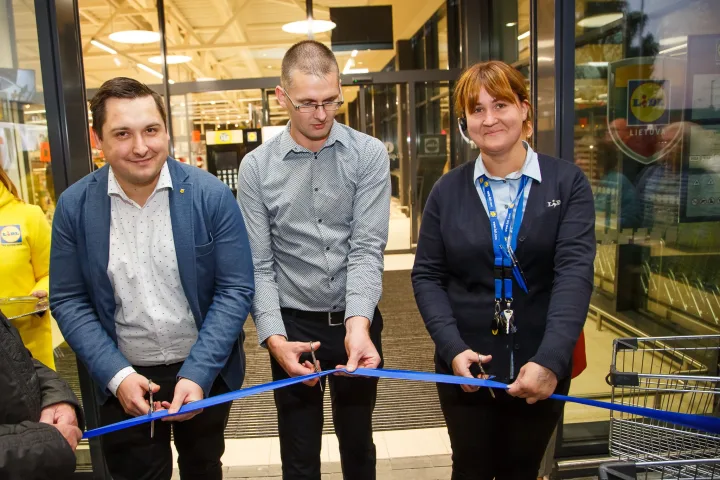 Vakar duris atvėrė pirmoji Palangoje „Lidl“ parduotuvė – nuotrauka 1