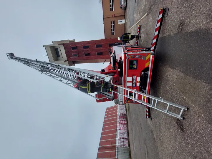 Palangos ugniagesiams gelbėtojams – naujos automobilinės kopėčios – nuotrauka 1