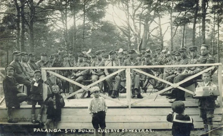 Orkestras. Apie 1928 m.