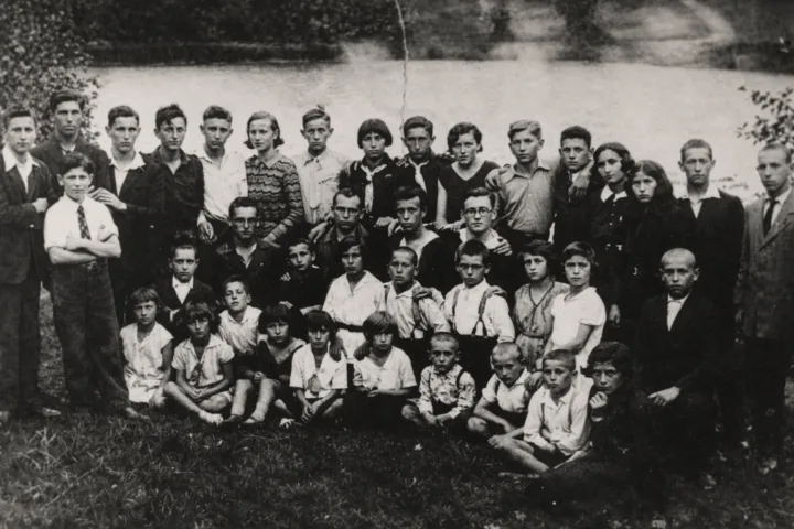 Palangos jaunų žydų organizacijos „Hashomer Hacair“ („Jaunas gynėjas“) grupinė nuotrauka