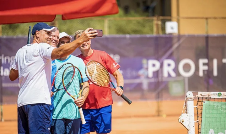 Teniso turnyras "Profitus" taurei laimėti (Aldo Kazlausko nuotr.) FOTO: ORGANIZACIJOS NUOTR.
