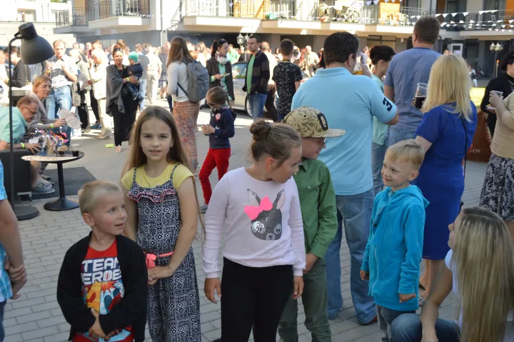 Nusidriekė eilutė prie cukraus vatos