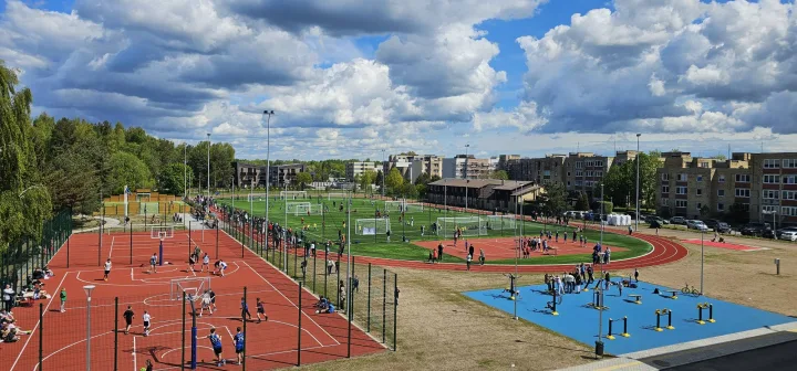 Visuomenei pristatytas atnaujintas Palangos „Baltijos“ pagrindinės mokyklos sporto kompleksas – nuotrauka 1