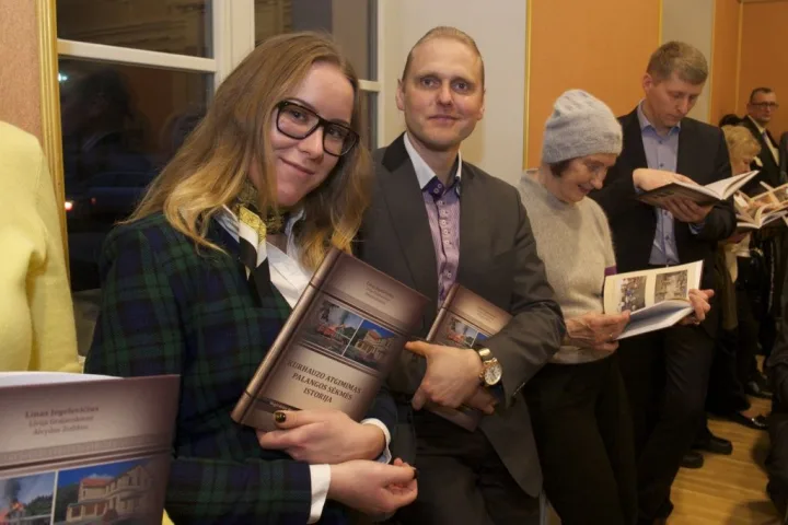 Kurhauze į viršų pakilo 300 knygų „Kurhauzo atgimimas – Palangos sėkmės istorija“ – nuotrauka 23