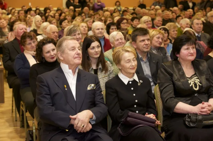 Kurhauze į viršų pakilo 300 knygų „Kurhauzo atgimimas – Palangos sėkmės istorija“ – nuotrauka 9