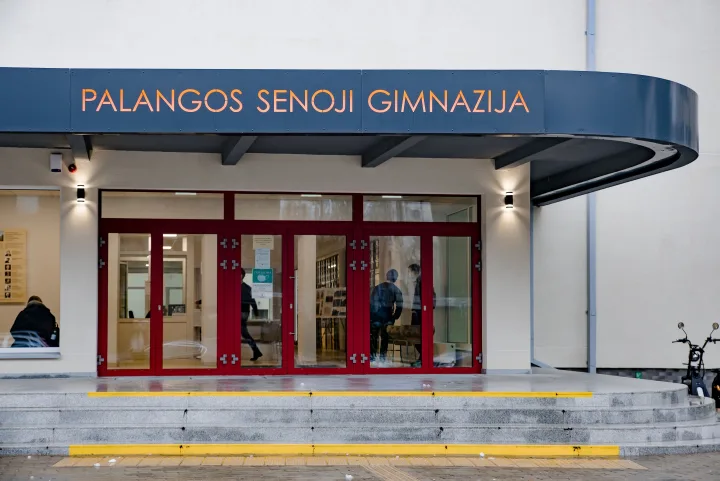 Gimnazistai mokosi renovuotoje mokykloje ir atnaujintose ugdymo erdvėse.