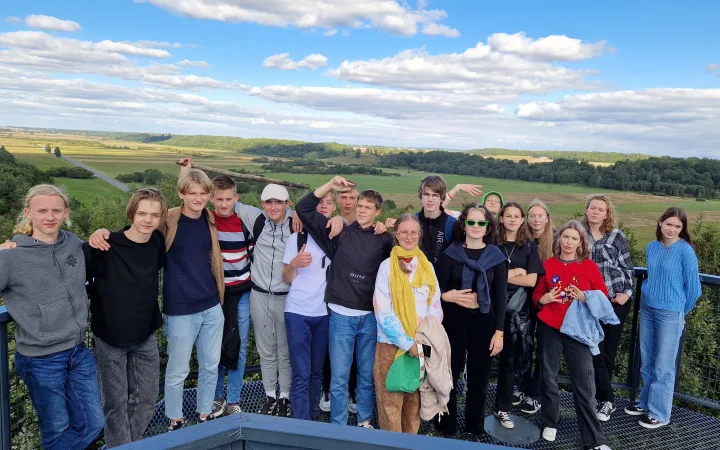 Nuo Kalnalio apžvalgos bokšto atsivėrė įspūdinga panorama į vaizdingą Salanto upės senslėnį.