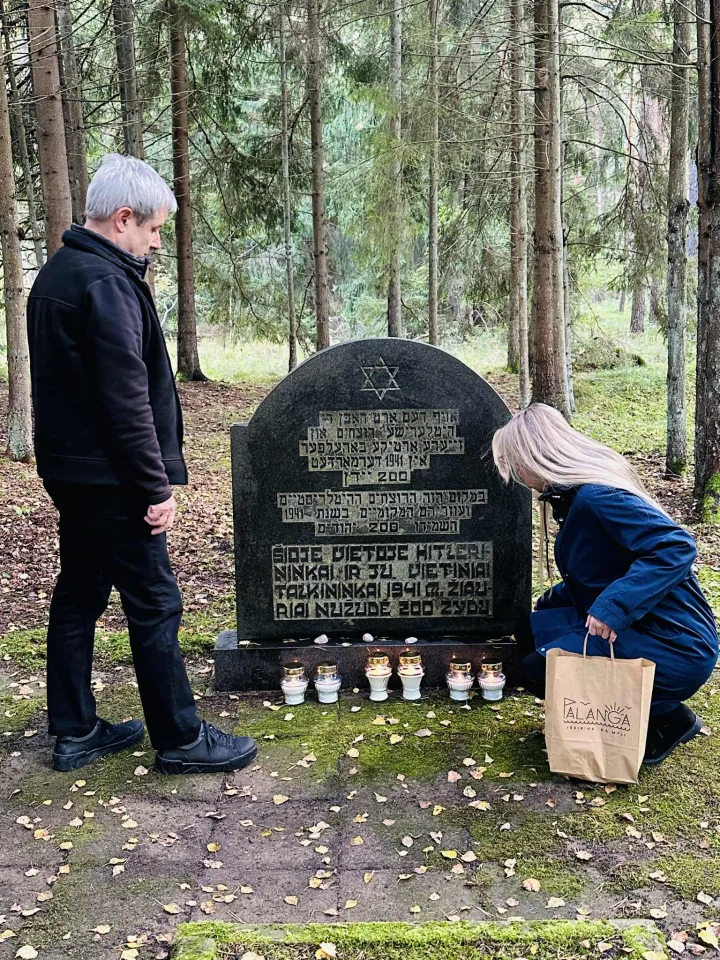 Prisimintos tragiškos Palangos žydų – moterų, vaikų ir pagyvenusiųjų – žudynės  Kunigiškių miške – nuotrauka 1