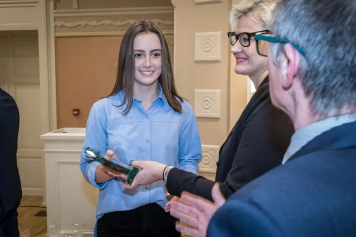 LAURA ŽURAUSKAITĖ – Lietuvos jaunučių U-15 rinktinės narė.